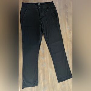 ATHLETA Trekkie Hike Pant, size 12, excellent condition, never worn